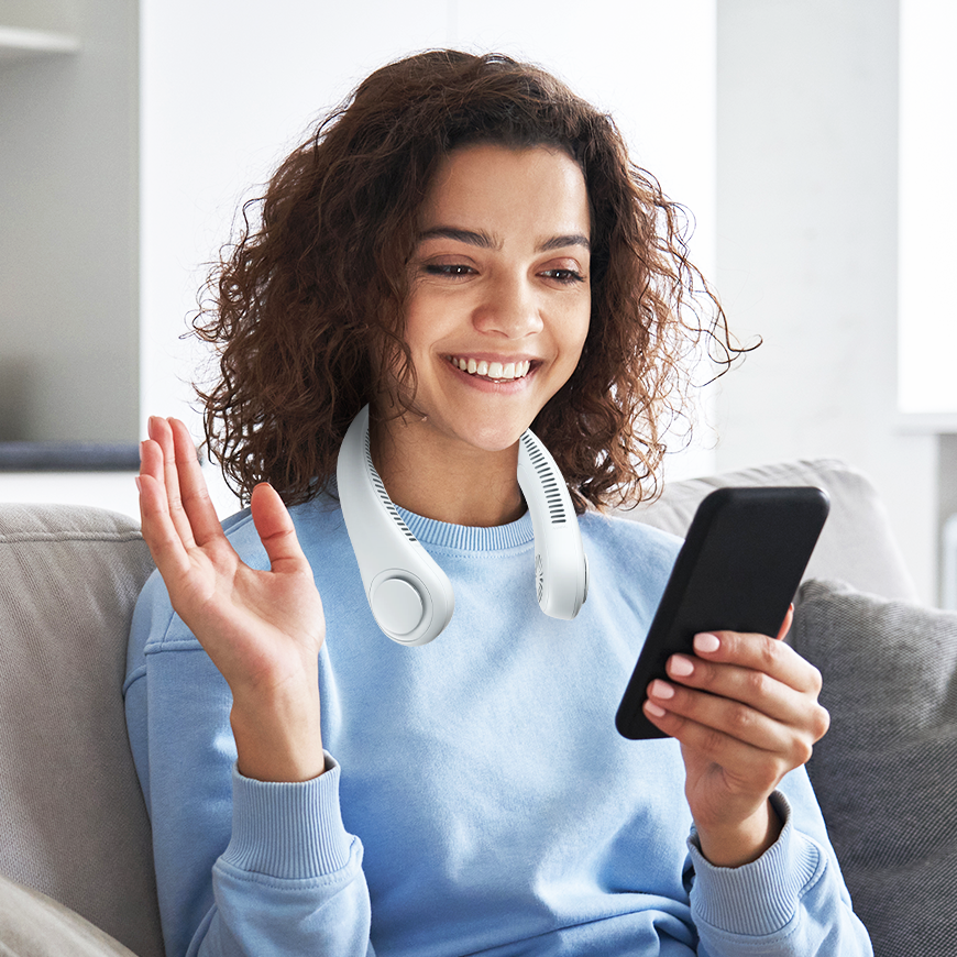 With FluxoFan: staying cool and relaxed, hands free
